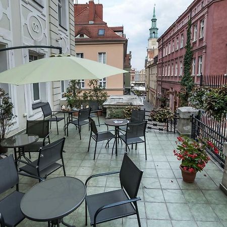 Hill Inn Познан Екстериор снимка