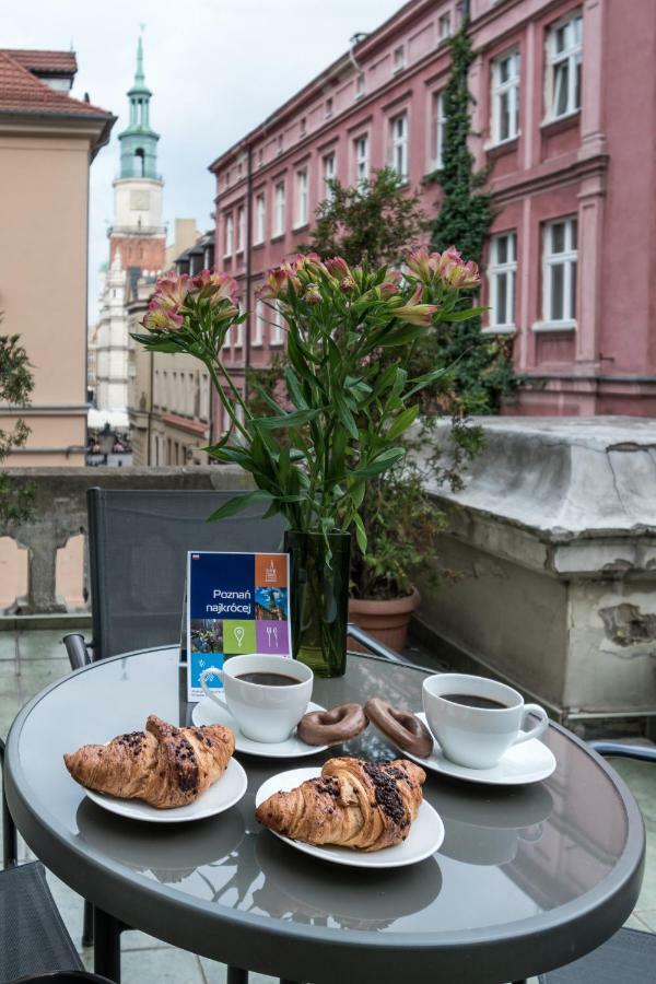 Hill Inn Познан Екстериор снимка