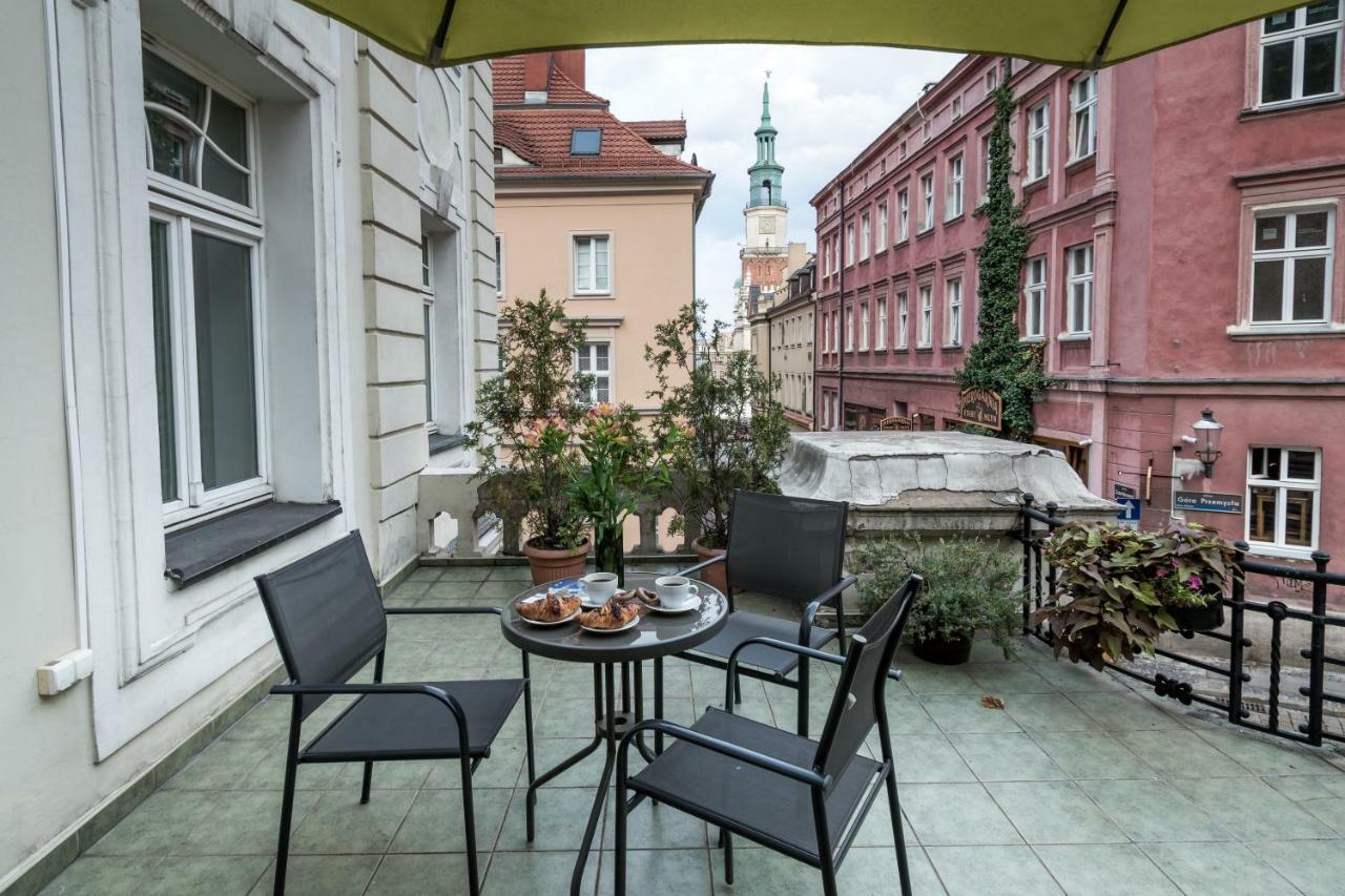 Hill Inn Познан Екстериор снимка